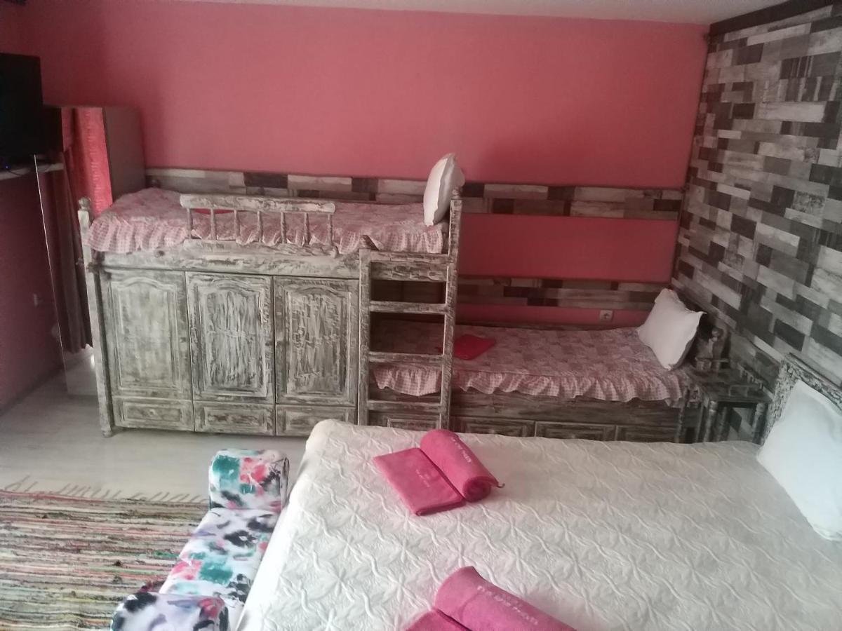 Къща За Гости "Там Край Реката " Slivek Buitenkant foto