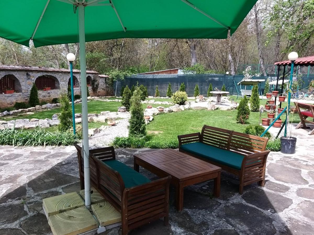 Къща За Гости "Там Край Реката " Slivek Buitenkant foto