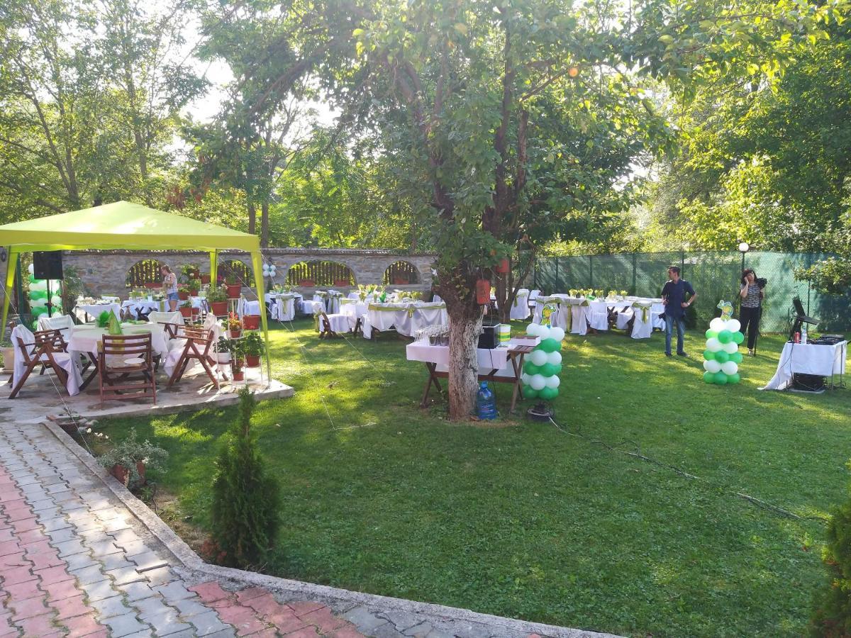 Къща За Гости "Там Край Реката " Slivek Buitenkant foto